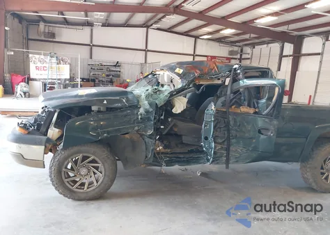 2004 Chevrolet Silverado 1500 Z71 from USA, damaged, VIN 1GCEK19T94E348973